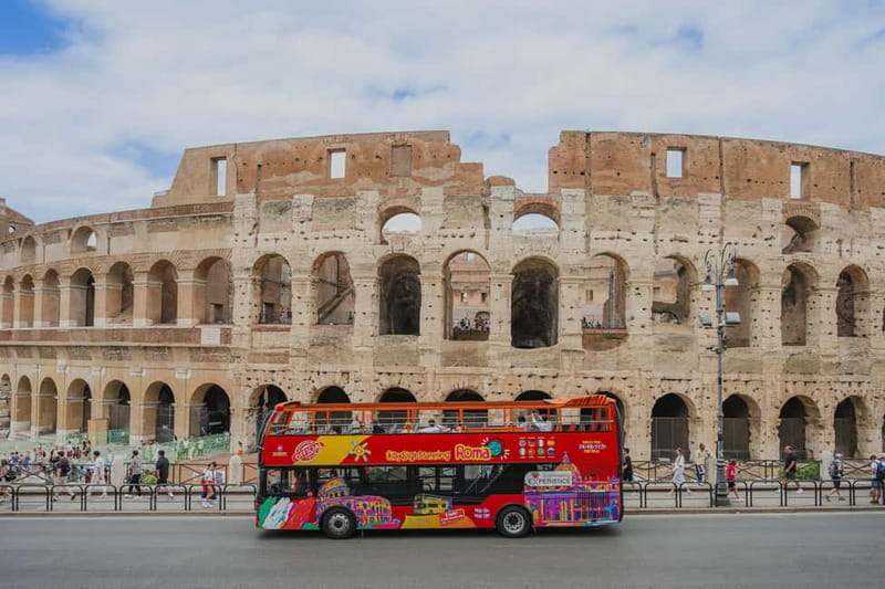 Rome Hop On Hop Off Tour from Civitavecchia by Train - Commentary, languages, and the onboard experience