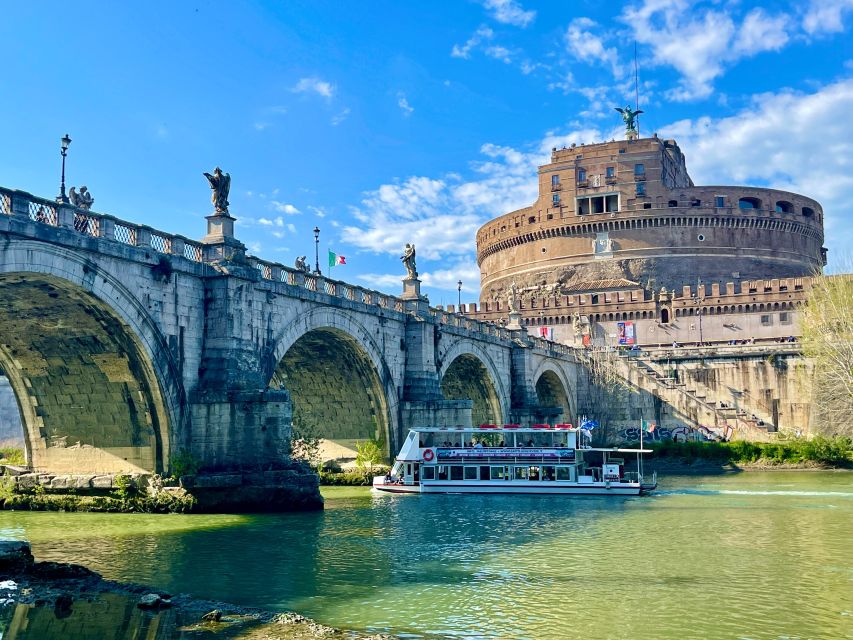 Rome Squares and Fountains Tour & River Boat Hop On Hop Off - What the Tiber boat adds