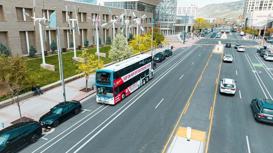 Salt Lake City: Hop-On Hop-Off Bus Tour - City Hall and the Leonardo Museum