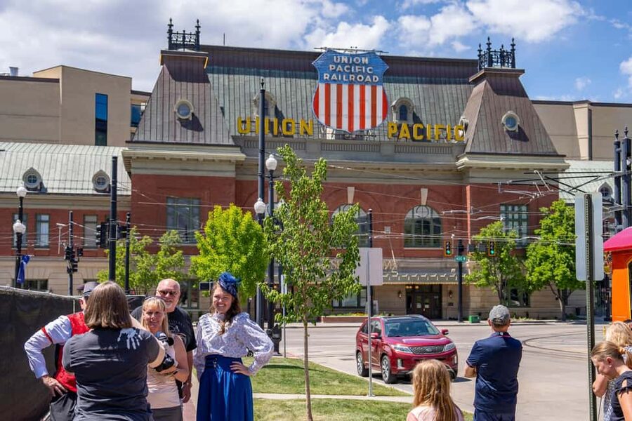 Salt Lake City: Ultimate Guided Sightseeing Tour by Bus - The remaining stops and views from the bus