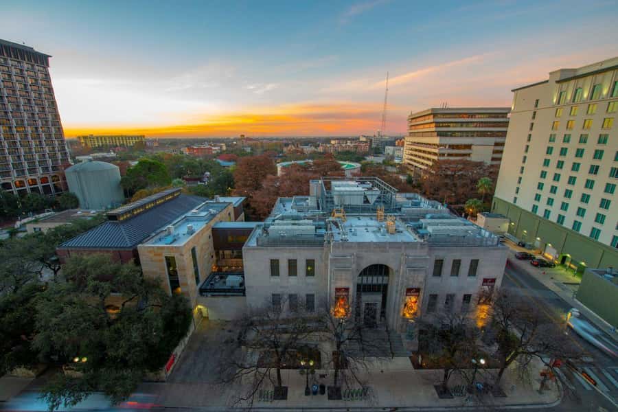 San Antonio: Hop-On Hop-Off Narrated Trolley Tour - Stop 11: Tower of the Americas and Hemisfair Park
