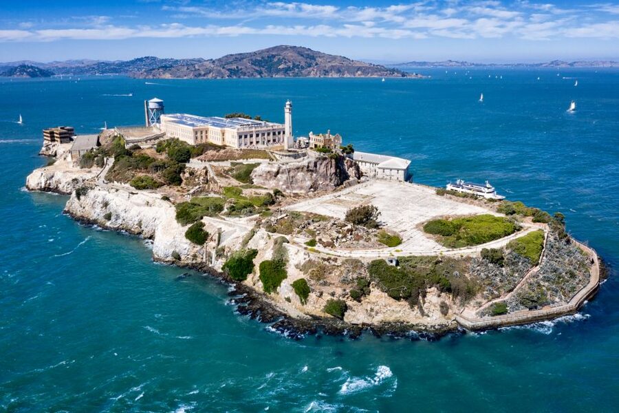 San Francisco: Alcatraz Island & 48-Hour Hop-On Hop-Off Tour - Who should book this package?