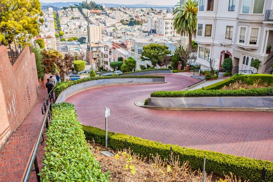 San Francisco: City Sightseeing Tour on Hippie Bus - The San Francisco skyline stop