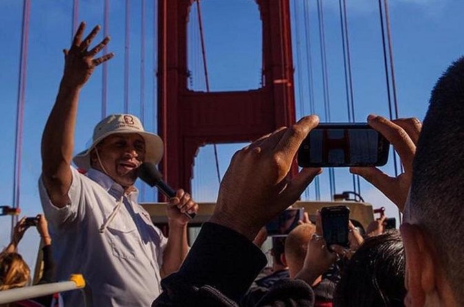 San Francisco Hop-On Hop-Off Open Top Bus Tour (Essential) 24Hour - Palace of Fine Arts and Lombard Street