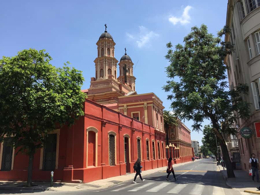 Santiago: Hop-on Hop-off Bus Day Ticket with Audio Guide - Climb Santa Lucía Hill near Lastarria