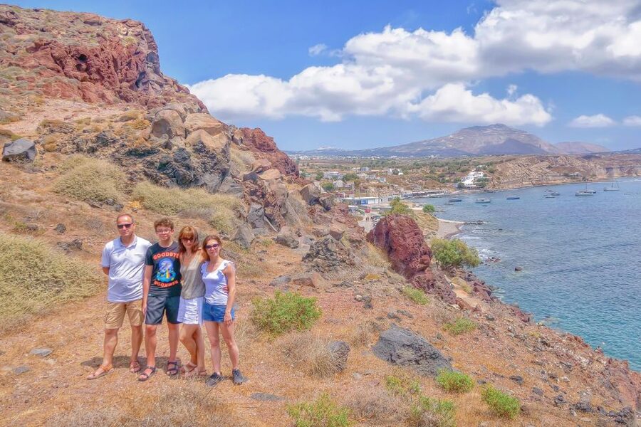Santorini: Traditional Sightseeing Bus Tour with Oia Sunset - Akrotiri, Santorini’s buried Bronze Age town