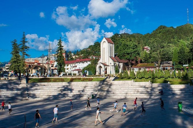 Sapa 2 Days 1 Night Tour From Hanoi By Bus (Hotel Overnight) - The early departure from Hanoi