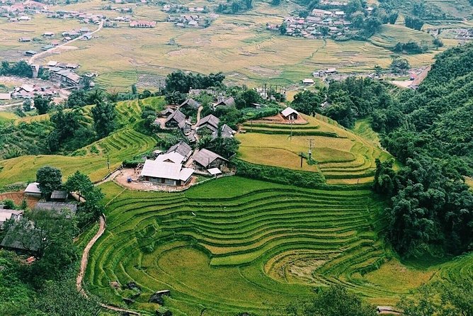 Sapa 2 Days 1 Night Tour From Hanoi By Bus (Hotel Overnight) - How hard is the trekking?