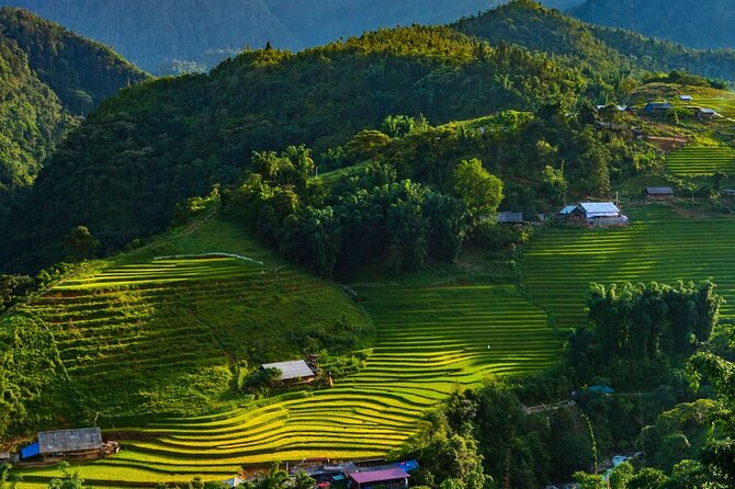 Sapa 2D1N Trekking to Giang Ta Chai Village from Hanoi by Bus - What to pack for the two-day trek