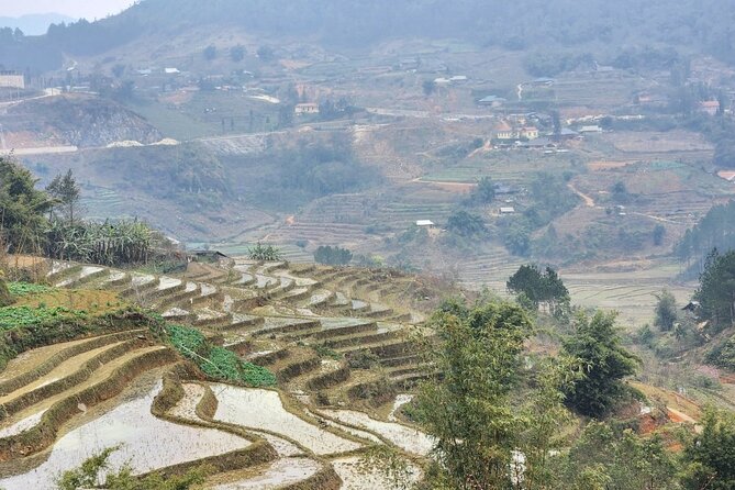 Sapa - Bac Ha Trek Tour - Night Train & Bus & Homestay overnight - Hoang A Tuong’s Castle and Pho Village