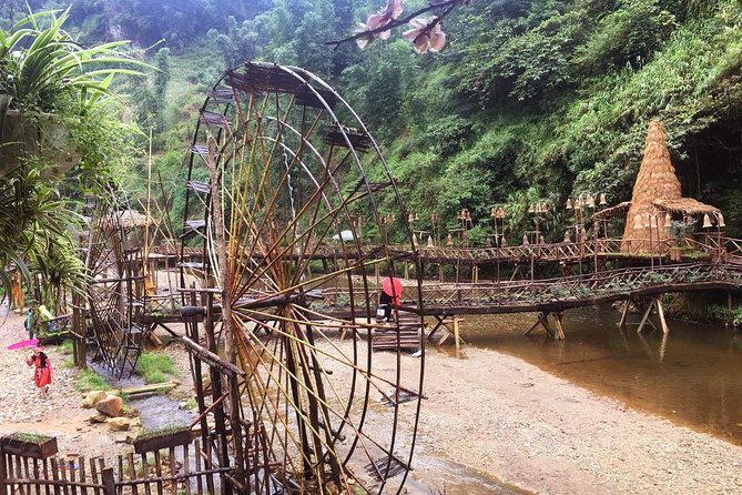 Sapa Trekking 2 Days - 1 Night, Homestay or Hotel by Sleeping Bus - The small group and guide experience