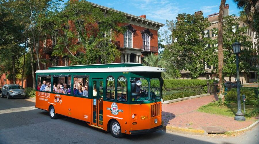 Savannah: Old Town Hop-On Hop-Off Trolley Tour - A practical one-day plan