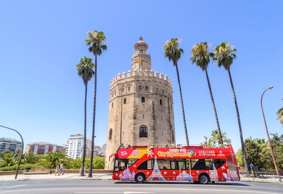 Seville: City Sightseeing Hop-On Hop-Off Bus Tour - Aquarium, Plaza de América, and Plaza de Cuba