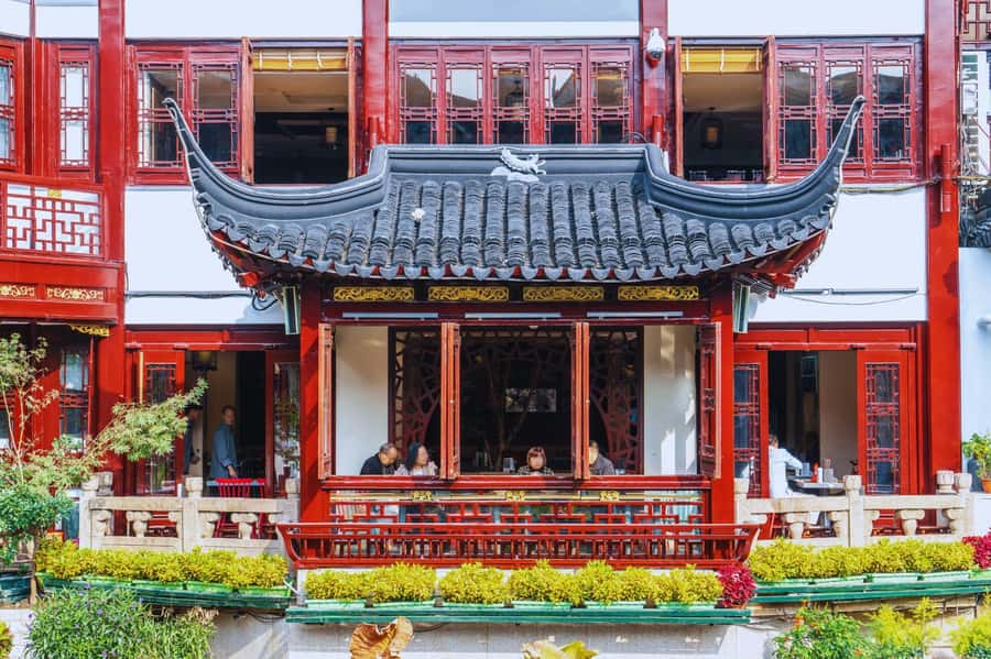 Shanghai：Old Town, Yu Garden, Zhujiajiao Water Town Bus Tour - Lunch and local snacks in Zhujiajiao