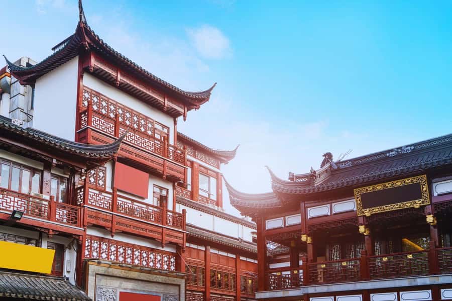 Shanghai：Old Town, Yu Garden, Zhujiajiao Water Town Bus Tour - The guide can shape the whole experience