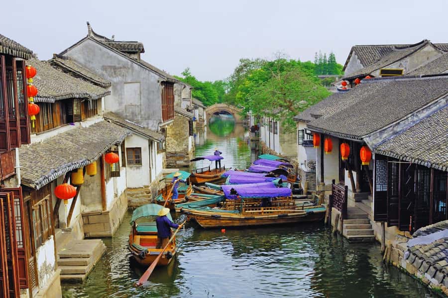 Shanghai：Old Town, Yu Garden, Zhujiajiao Water Town Bus Tour - Starting in Shanghai Old Town near Chenghuang Temple