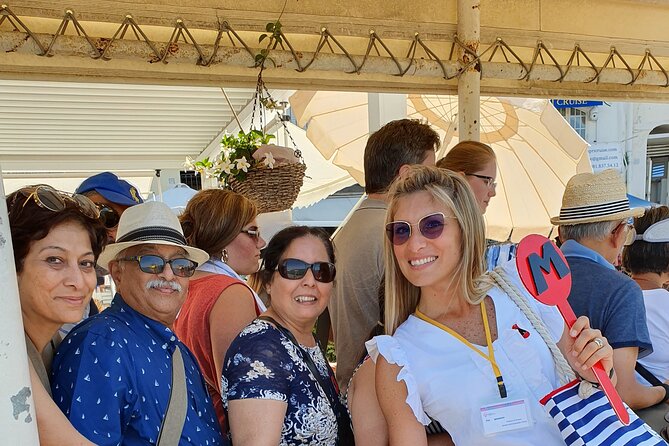 Shared CAPRI Tour - 360° experience by Bus, Boat & Guide - The Gardens of Augustus and the Faraglioni view