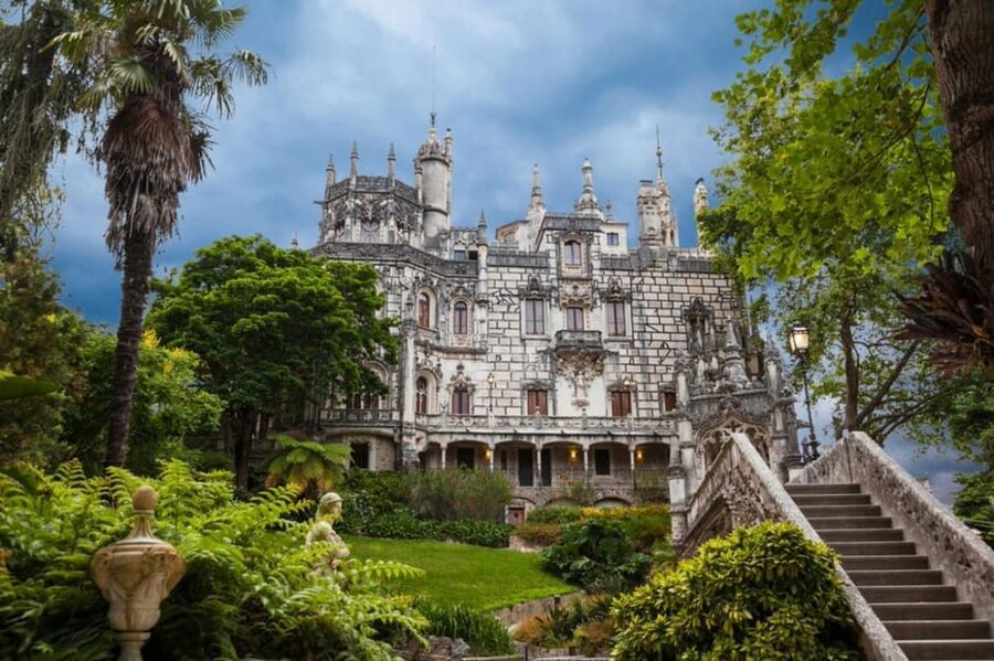 Sintra: Official Public Bus Transport: All Palaces & Castles - What the bus experience is like