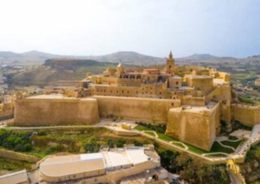 Sliema: Gozo Full Day with Opentop Bus and Comino Caves - Comino’s Santa Maria Caves by boat