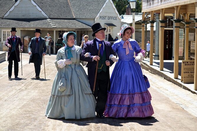 Sovereign Hill, Botanical Gardens and Melbourne Skydeck Bus Tour - Sovereign Hill brings the 1850s to life