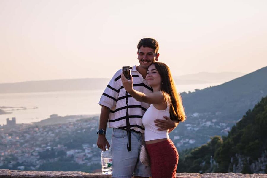 Split: Sunset at Klis Fortress with Sightseeing Bus - Meeting the red bus in Split