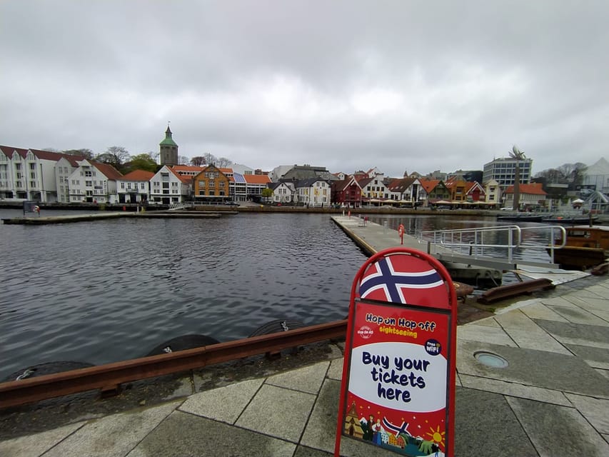 Stavanger: 24-Hour Hop-On Hop-Off Bus Pass GrayLine - Sverd i fjell and Iron Age Farm