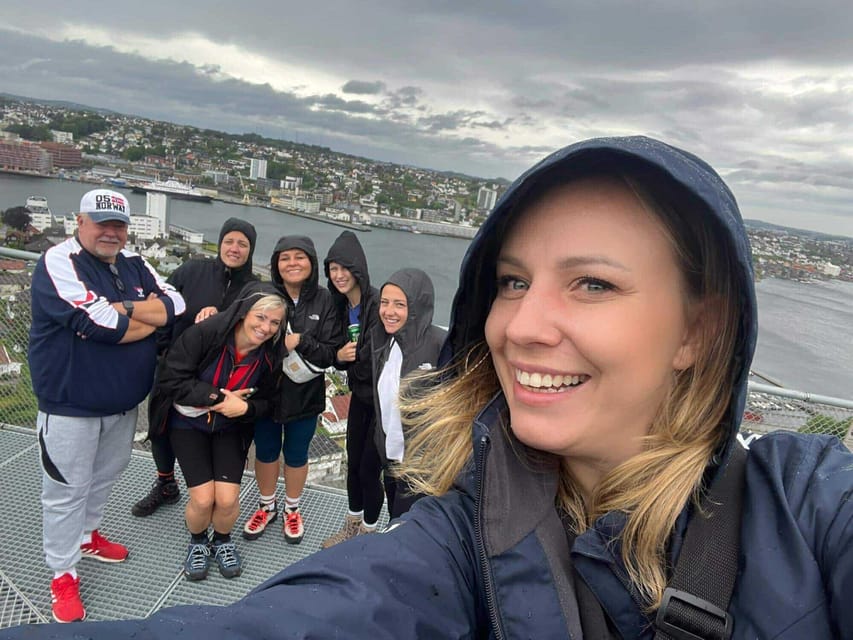 Stavanger: City Highlights Bus and Walking Tour - Sverd i fjell and the value of the bus