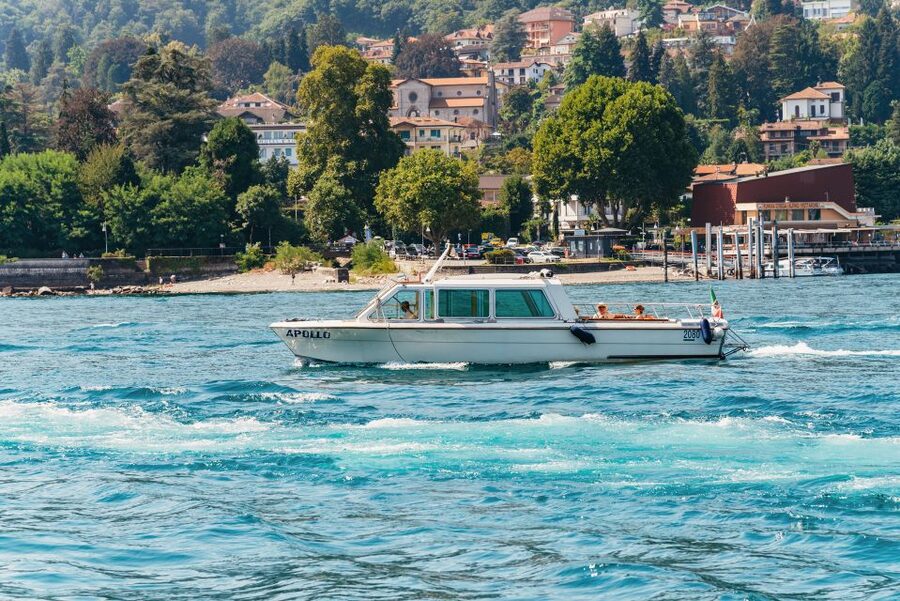 Stresa: 3 Borromean Islands Hop-On Hop-Off Boat Tour - Isola Madre: gardens, birds, and the first stop