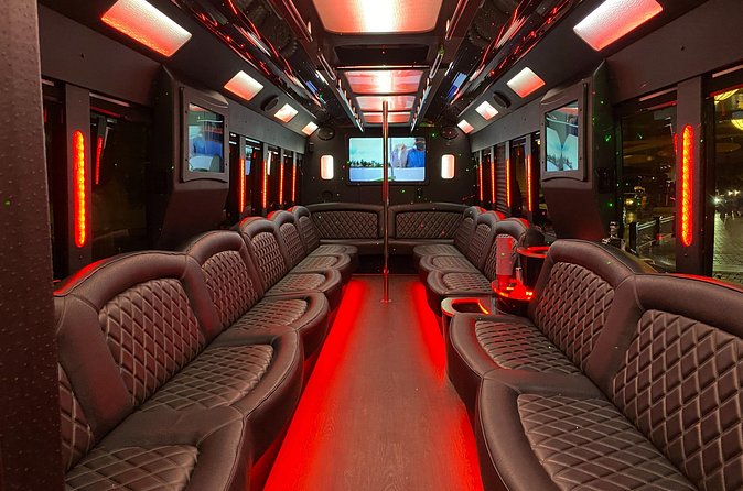 Strip Club Crawl & Open Bar Party Bus – Las Vegas - The party bus: the main attraction for many groups