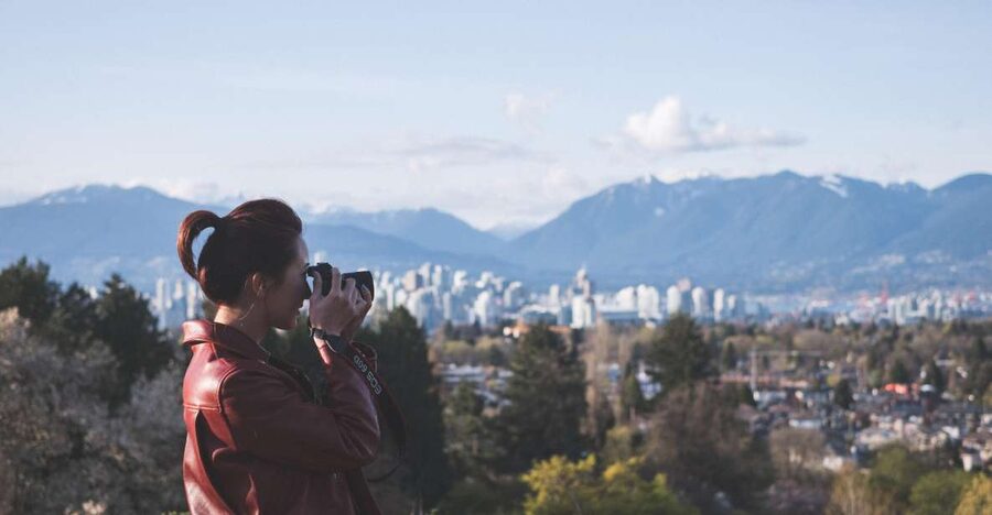 Sunset Bus Tour: Stanley Park & English Bay Photostops - Prospect Point: the tour’s best photo stop