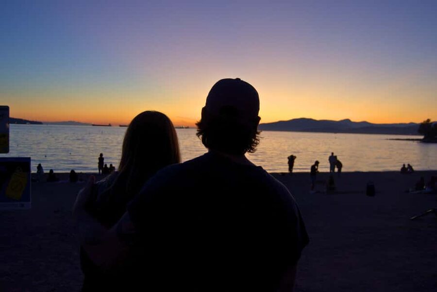 Sunset Bus Tour: Stanley Park & English Bay Photostops - English Bay and Sunset Beach for 30 minutes