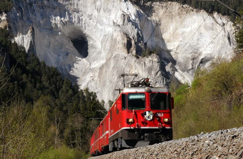 Switzerland: Train, Bus, Boat Travel Pass Flex - Museums add quiet days to an active trip