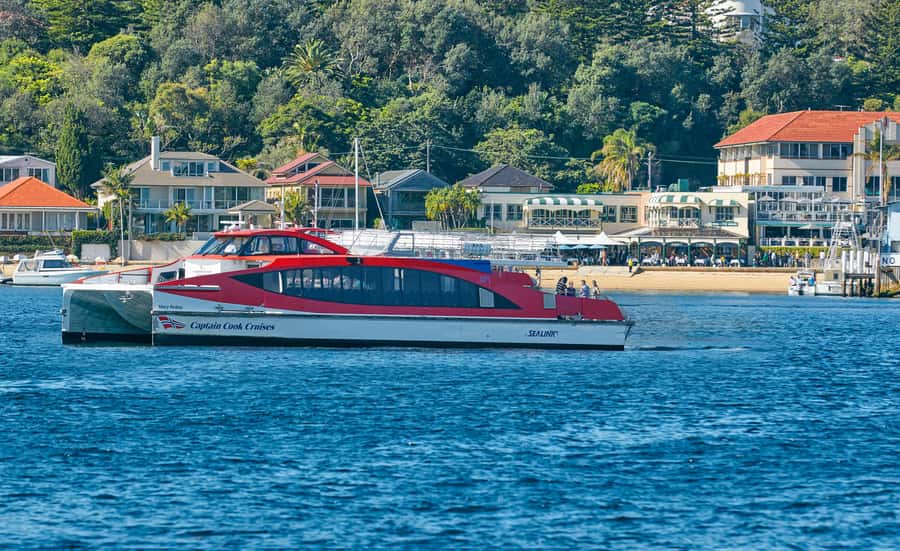Sydney: Hop-on Hop-off Harbour Cruise with Commentary - The timetable matters more than the sightseeing list