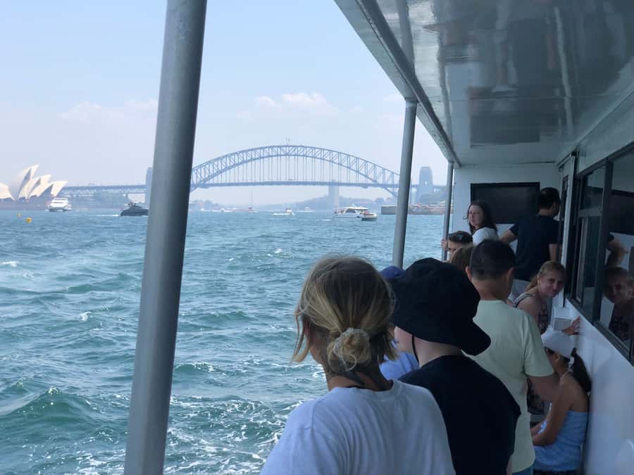 Sydney: Morning Sightseeing Bus to Bondi with Lunch Cruise - Why the water view is different from the bus view