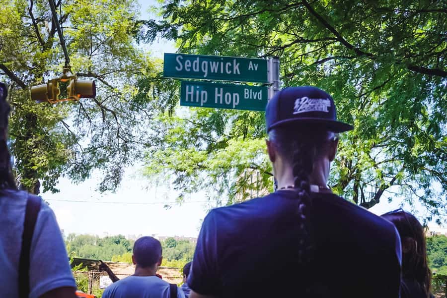 The Birthplace of Hip Hop Bus Tour - Why this bus tour tells New York’s hip-hop story well