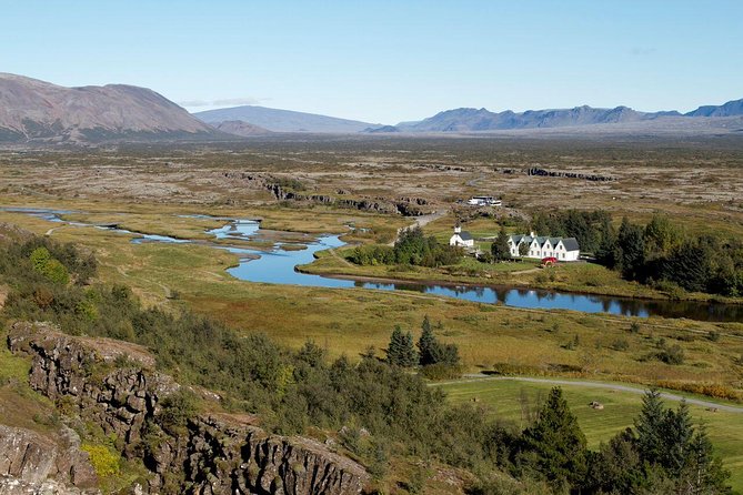 The Golden Circle Guided Bus Tour from Reykjavik - Bus comfort, group size, and the value of Wi-Fi