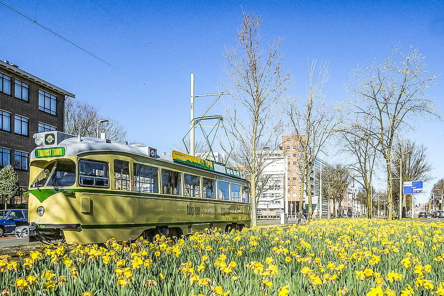 The Hague: Hop-on Hop-off Heritage Tram Tour - Stops 1 to 4: the old center, Parliament, and Central Station