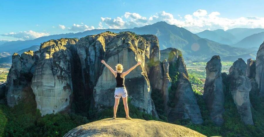 Thessaloniki: Full-Day Bus Trip to Meteora - The long ride back to Thessaloniki