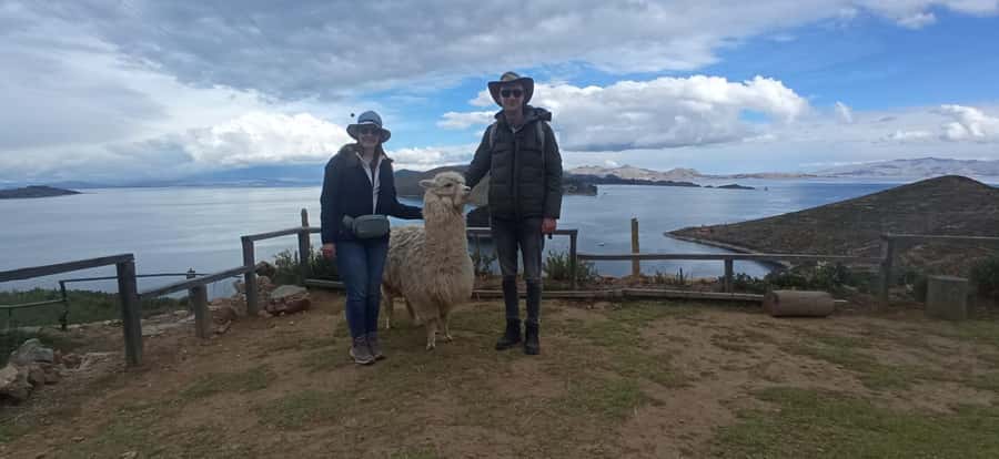 Titicaca Lake: Highlights Tour from La Paz by Bus - Sailing toward Isla del Sol
