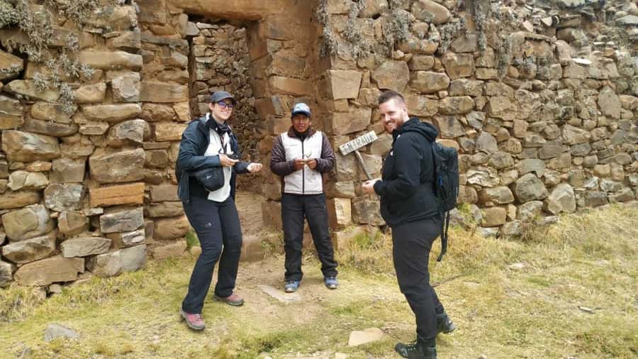 Titicaca Lake: Highlights Tour from La Paz by Bus - Altitude, stamina, and what to pack