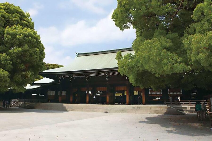 Tokyo: 1 Day Bus Tour with Meiji-Jingu,Odaiba,lunch&Skytree - The Haneda buffet is a practical lunch break