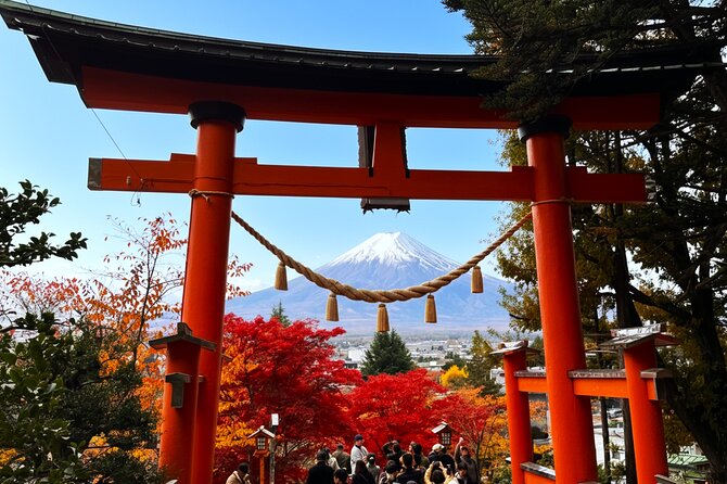 Tokyo: Mt.Fuji & Lake Kawaguchiko 1-Day Bus Tour w/Optional Lunch - Chureito Pagoda and the 398-step opening climb
