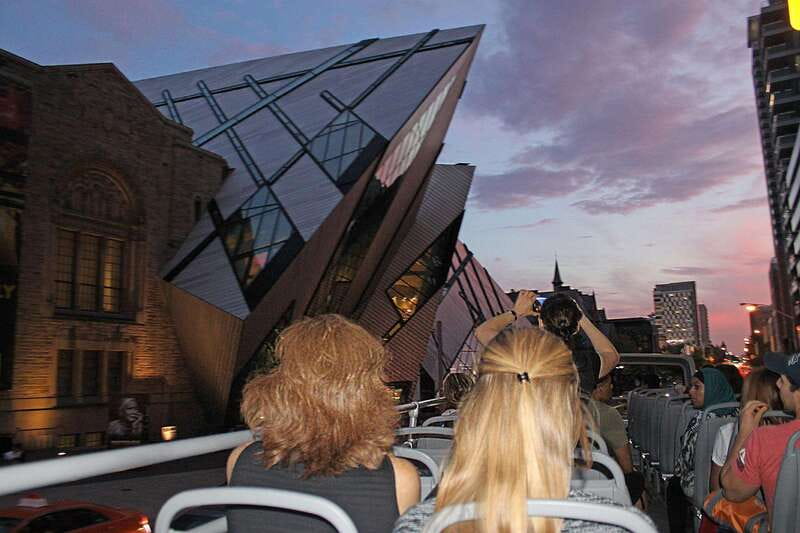Toronto: Night Sightseeing Tour on a Double-Decker Bus - Quick points to know before you book