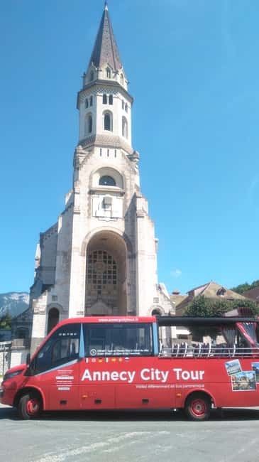 Tour of Annecy by convertible bus - The views from the top of the lake