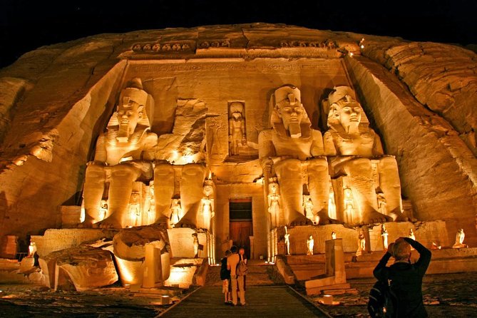 Tour to Abu Simbel by bus - The 4:00 am departure from Aswan
