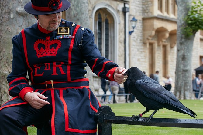 Tower of London with London Hop-On Hop-Off Tour and River Cruise - Westminster, the London Eye, and the Thames