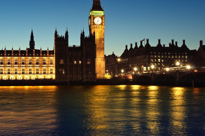 Tower of London with London Hop-On Hop-Off Tour and River Cruise - St. Paul’s, the Monument, and London Bridge