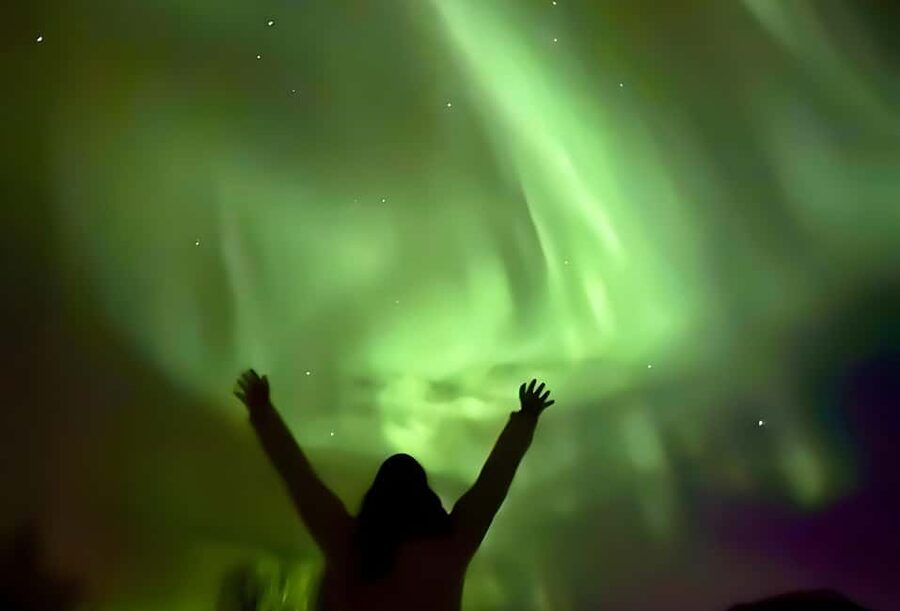 Tromsø: Northern Lights Bus Tour with Free Photography - Photography help and what free really means