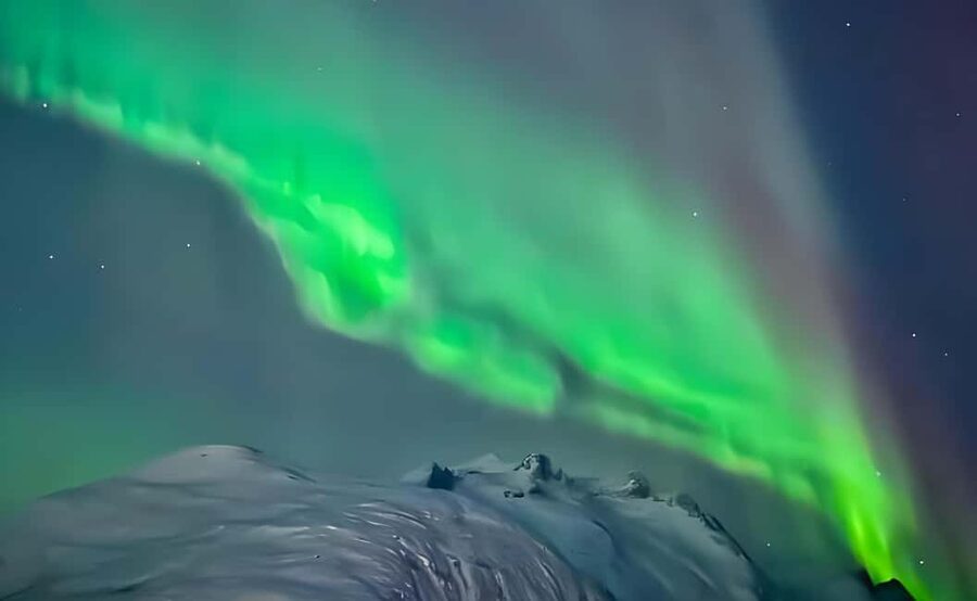 Tromsø: Northern Lights Bus Tour with Free Photography - Meeting the bus at the Radisson Blu