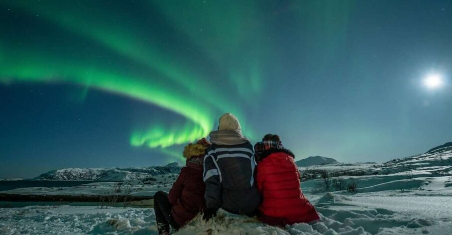 Tromso: Northern Lights Chase with Photo Package Included - Why this Tromsø aurora chase works